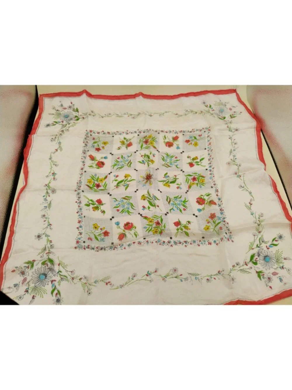 Vtg Floral Handkerchief 31